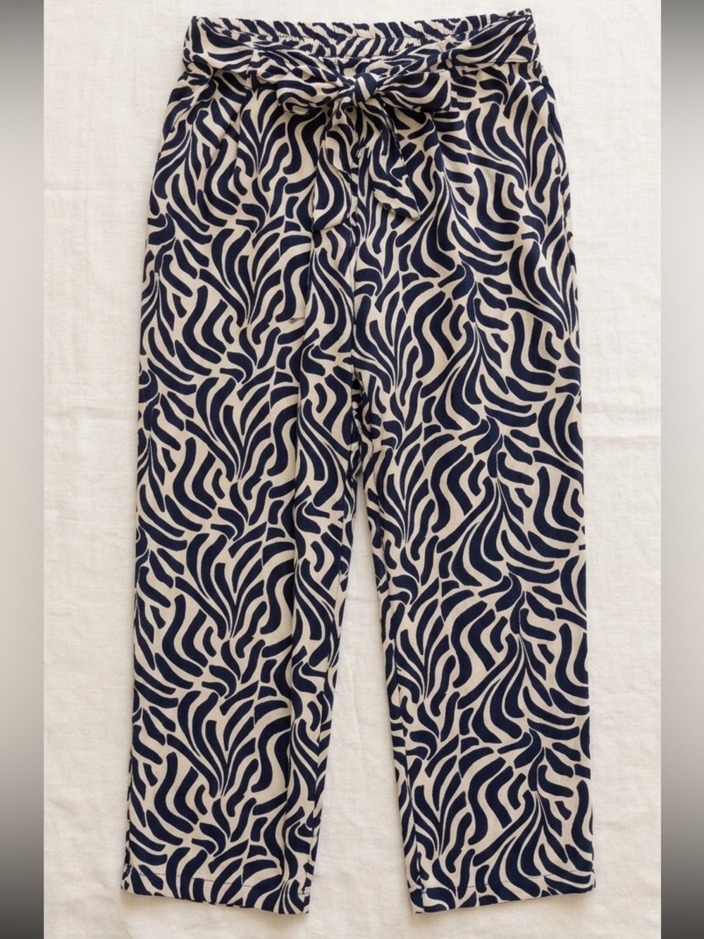Mlle Gabrielle printed pants vacation summer blue Cream front tie pull on Pants - Picture 1 of 3